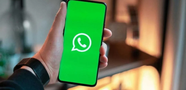 WhatsApp’ta yabancı mesajlar tek tuşla Türkçe’ye çevrilecek